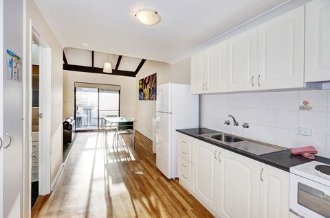 Seashore Memories - Sleeps 3 - Gold Coast 4U 10
