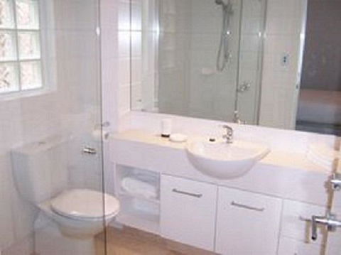 West End District Apartments - Accommodation Gold Coast 23