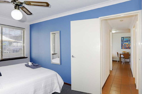 Beachfront @ Scarbs - 1 Gold Coast 3