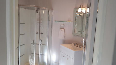 Stirling Apartments - Studio 1 - Accommodation Gold Coast 3