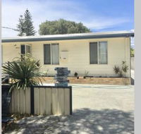 Jbay beach shack - Gold Coast 4U
