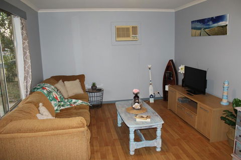Jbay Beach Shack - Gold Coast 4U 10