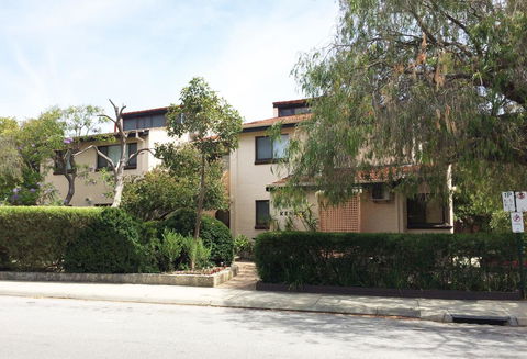 Kenata-Fairway Apartment Hotel - Gold Coast 4U 0