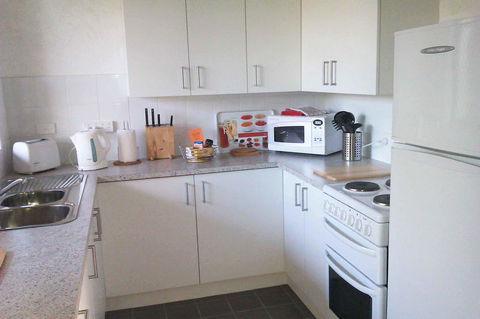Kenata-Fairway Apartment Hotel - Gold Coast 4U 24