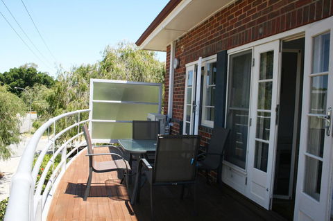 Kenata-Fairway Apartment Hotel - Gold Coast 4U 6