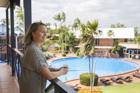 Moonlight Bay Suites - Gold Coast 4U 2