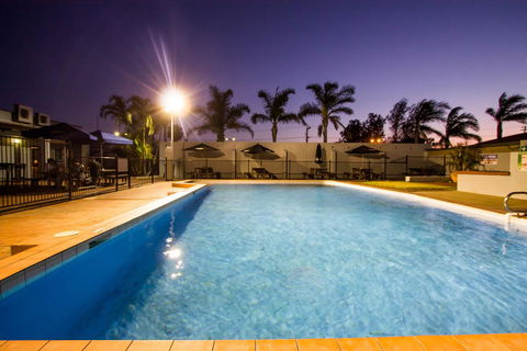 Nightcap At Wintersun Hotel - Gold Coast 4U 9