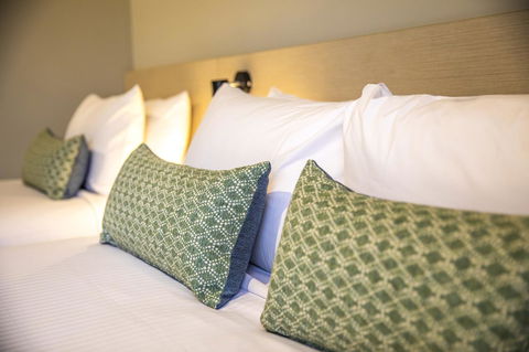Nightcap At Wintersun Hotel - Gold Coast 4U 1
