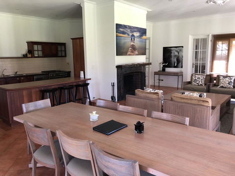 Caves Road Guest Houses - Accommodation Gold Coast 15