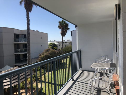 West Beach Lagoon 218 - Outstanding Value! - Gold Coast 4U 12