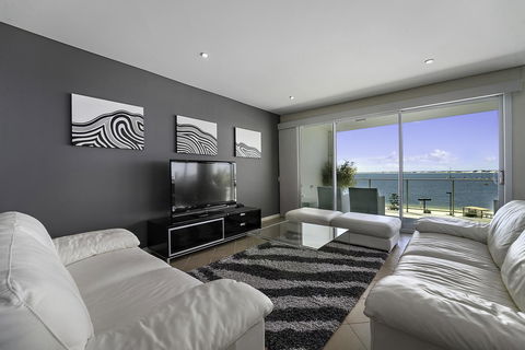 Luxury Suite Bunbury - Gold Coast 4U 3