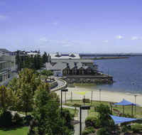 Luxury Suite Bunbury - Gold Coast 4U