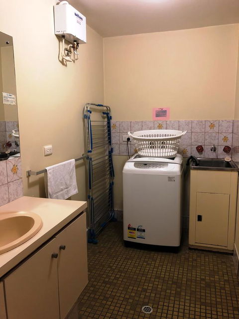 West Beach Lagoon 208 â€“ Great Value! - Gold Coast 4U 13