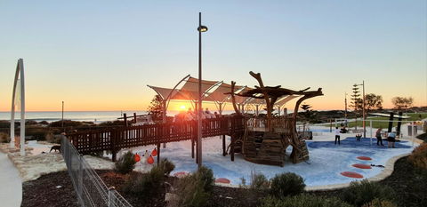 West Beach Lagoon 208 â€“ Great Value! - Gold Coast 4U 29