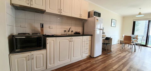 West Beach Lagoon 208 â€“ Great Value! - Gold Coast 4U 11