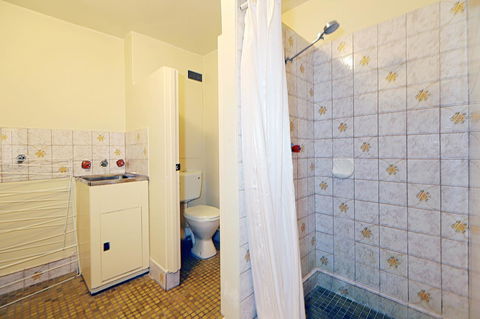 West Beach Lagoon 208 â€“ Great Value! - Gold Coast 4U 14
