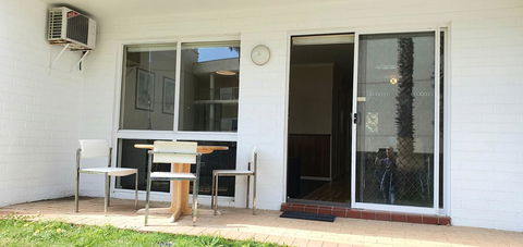 West Beach Lagoon 208 â€“ Great Value! - Gold Coast 4U 16