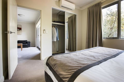 Zappeion Apartments - Accommodation Gold Coast 1