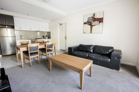 Zappeion Apartments - Accommodation Gold Coast 11