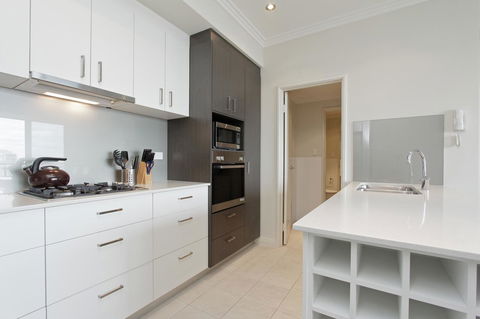 Zappeion Apartments - Accommodation Gold Coast 26