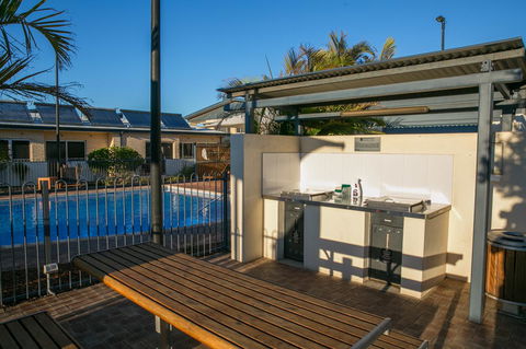 Nesuto Geraldton - Gold Coast 4U 24