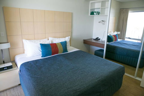 Nesuto Geraldton - Gold Coast 4U 8