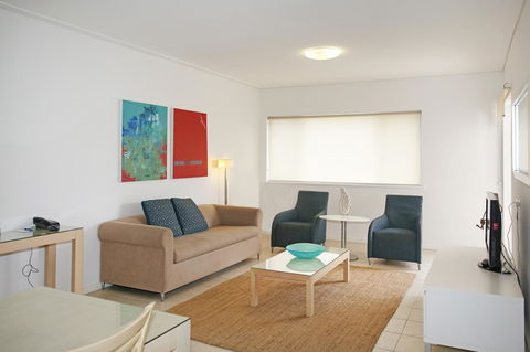Nesuto Geraldton - Gold Coast 4U 31