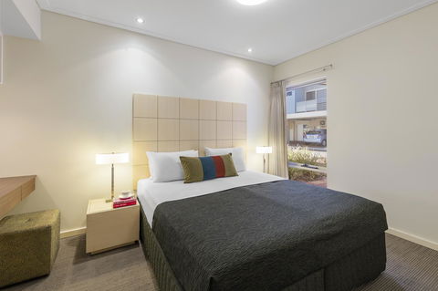 Nesuto Geraldton - Gold Coast 4U 12