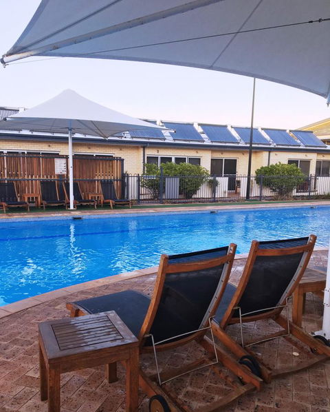 Nesuto Geraldton - Gold Coast 4U 32