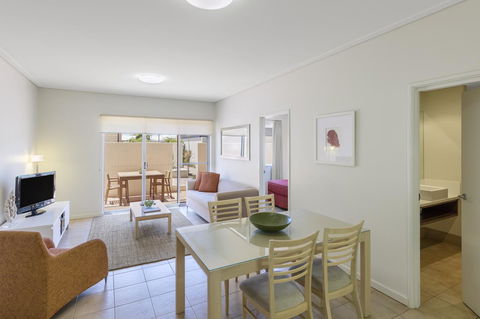 Nesuto Geraldton - Gold Coast 4U 5