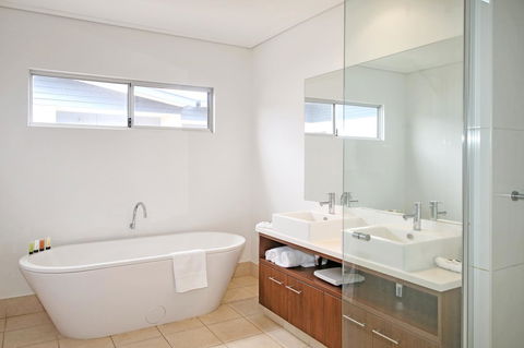 Nesuto Geraldton - Gold Coast 4U 21