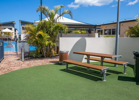 Nesuto Geraldton - Gold Coast 4U 26