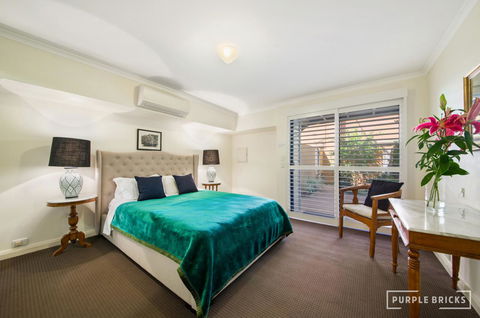 Spacious Central Townhouse - Accommodation Gold Coast 7