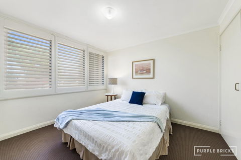 Spacious Central Townhouse - Accommodation Gold Coast 8