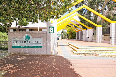 Leederville Townhouse - Gold Coast 4U 18