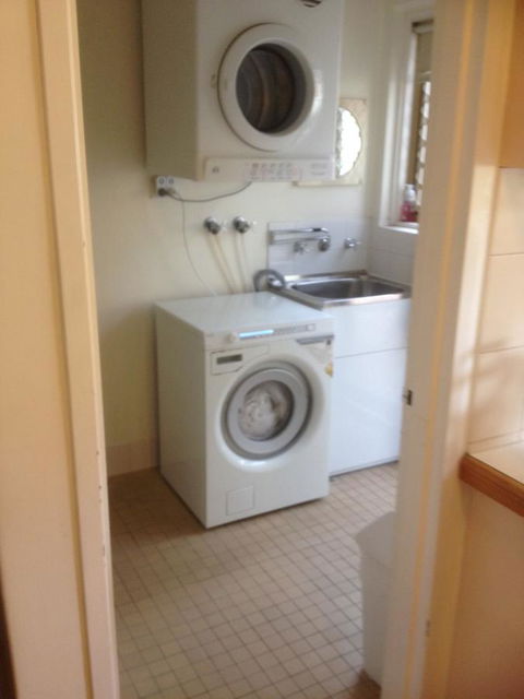 Leederville Townhouse - Gold Coast 4U 10