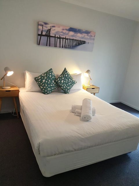 West Beach Lagoon 204 â€“ Ground Floor - Gold Coast 4U 5