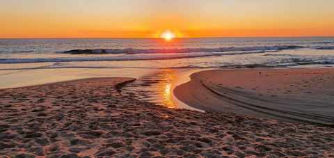 West Beach Lagoon 204 â€“ Ground Floor - Gold Coast 4U 38