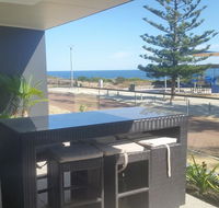 Mandurah beach front apartment - Gold Coast 4U
