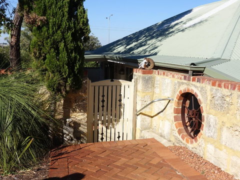 The Blacksmiths Cottage - Accommodation Gold Coast 20
