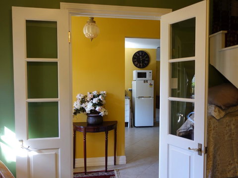 The Blacksmiths Cottage - Accommodation Gold Coast 6