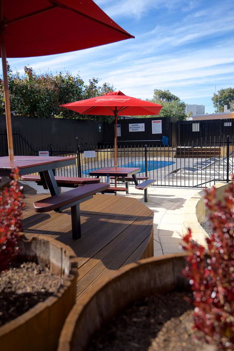 The Murray Hotel - Accommodation Gold Coast 8