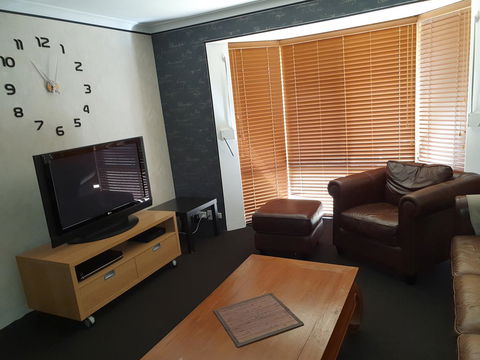 The Entertainer - Accommodation Gold Coast 22