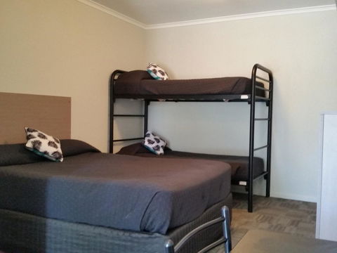Mandurah Foreshore Motel - Accommodation Gold Coast 11