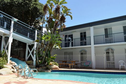 West Beach Lagoon 211 â€“ Great Views - Gold Coast 4U 22