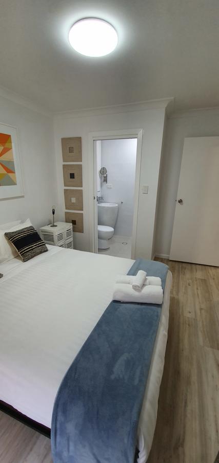West Beach Lagoon 211 â€“ Great Views - Gold Coast 4U 10