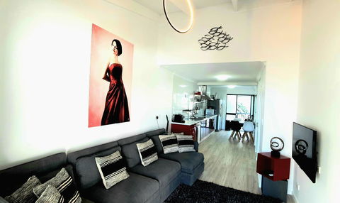 West Beach Lagoon 211 â€“ Great Views - Gold Coast 4U 8