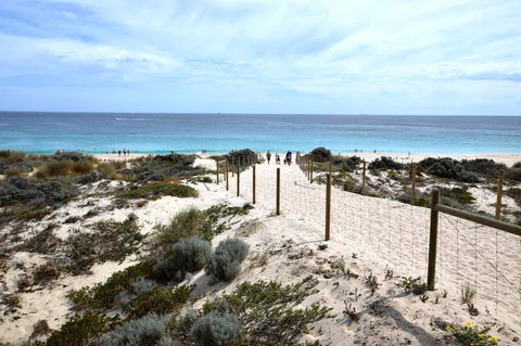 West Beach Lagoon 211 â€“ Great Views - Gold Coast 4U 33