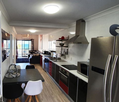 West Beach Lagoon 211 â€“ Great Views - Gold Coast 4U 2