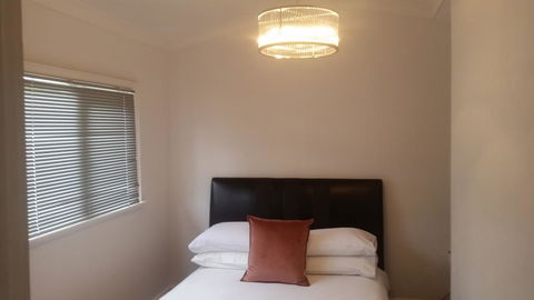Leisurely Manor - Spacious Three Bedroom Home In Fremantle - Accommodation Gold Coast 7